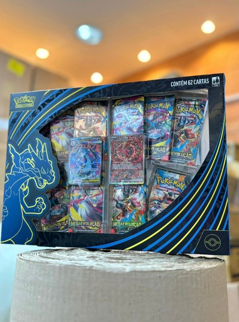 ￼Box Pokémon TCG Mega Charizard X ex com 10 Boosters